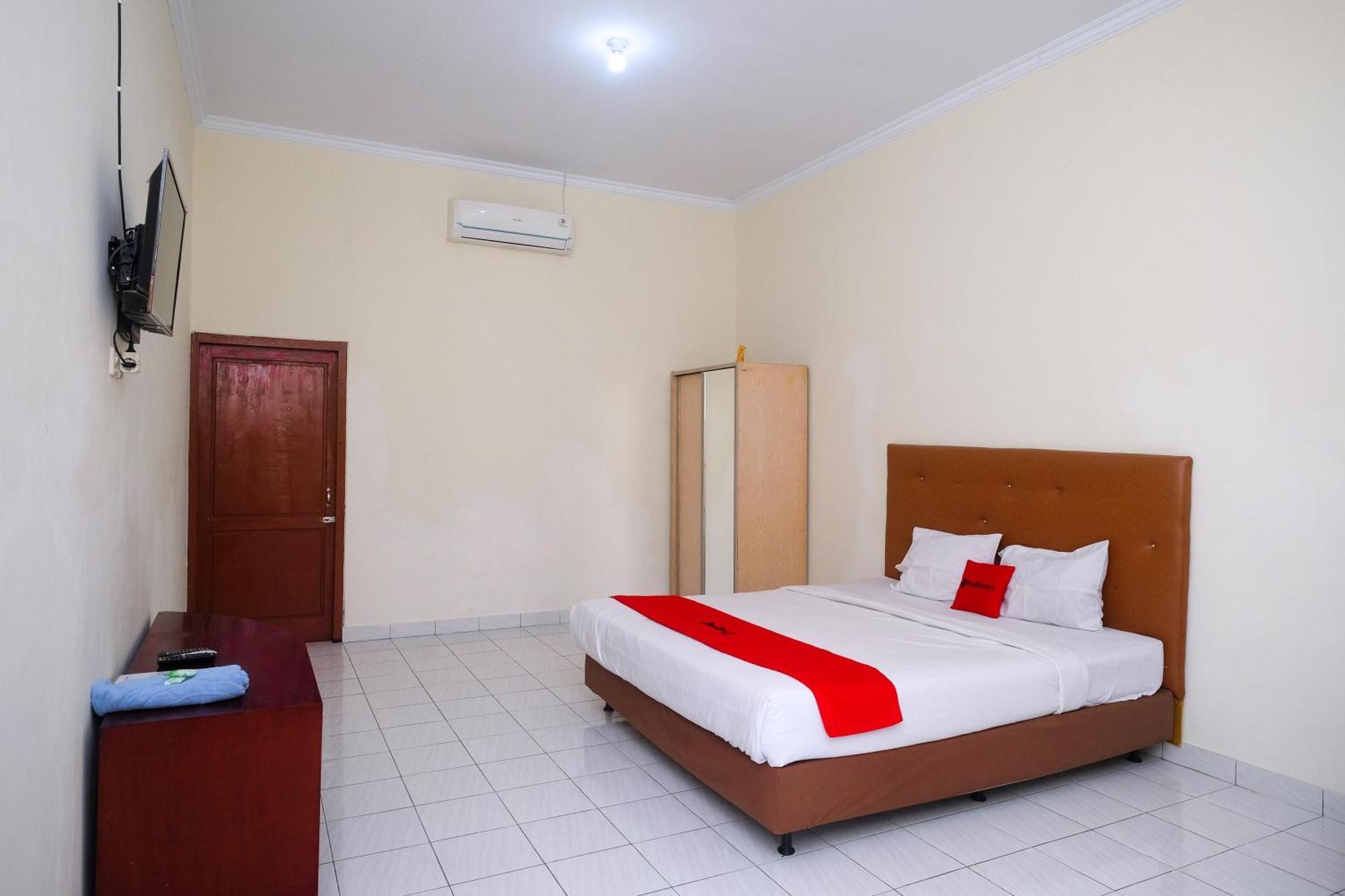 Reddoorz Syariah Near Alun Alun Wonosari Hotell Exteriör bild