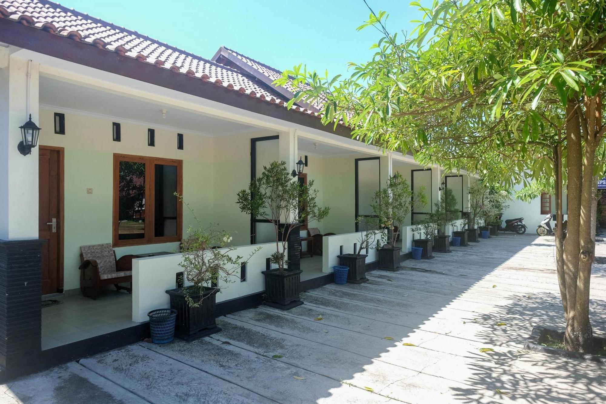 Reddoorz Syariah Near Alun Alun Wonosari Hotell Exteriör bild